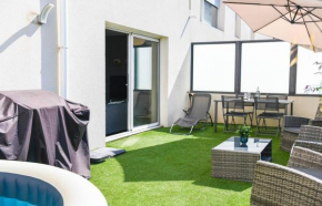 Superbe appartement avec Terrasse, Jacuzzi & Parking Privé à Marseille